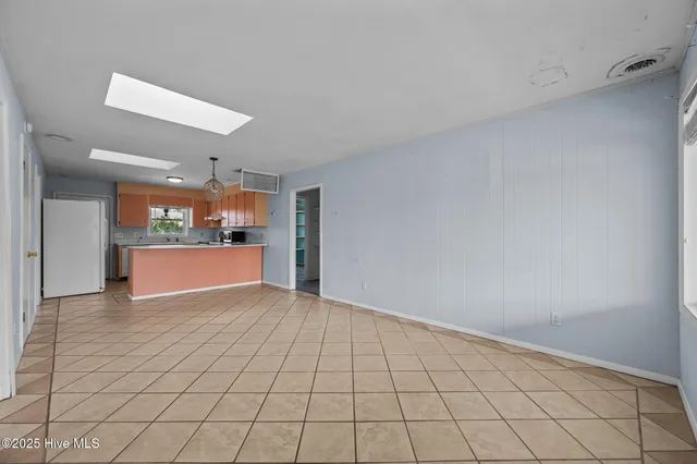 $785,000 | 1027 South Shore Drive, Surf City, NC 28445