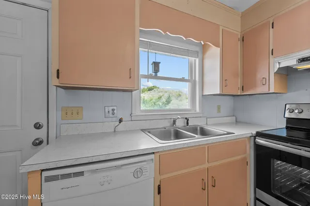 $785,000 | 1027 South Shore Drive, Surf City, NC 28445