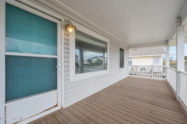 $785,000 | 1027 South Shore Drive, Surf City, NC 28445
