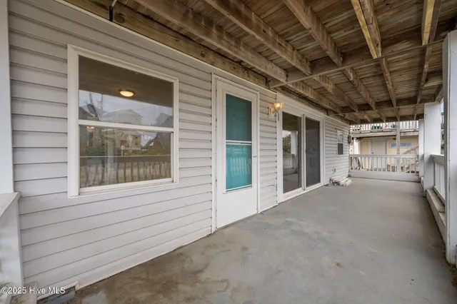 $785,000 | 1027 South Shore Drive, Surf City, NC 28445
