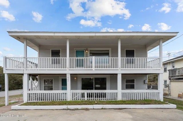 $785,000 | 1027 South Shore Drive, Surf City, NC 28445