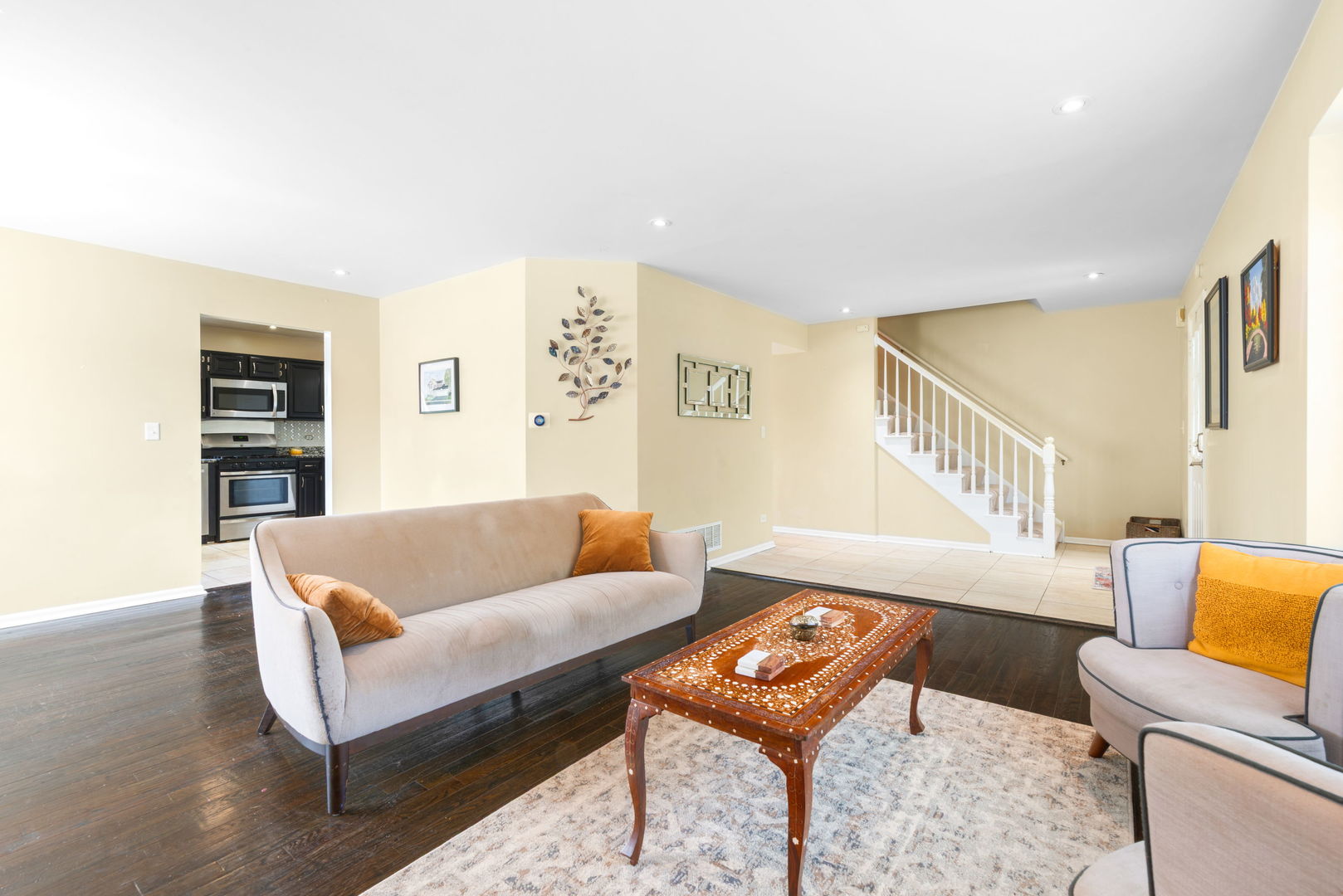 754 Huntington Drive Carol Stream, IL 60188 - Photo 5 of 29 a living room with furniture and a wooden floor