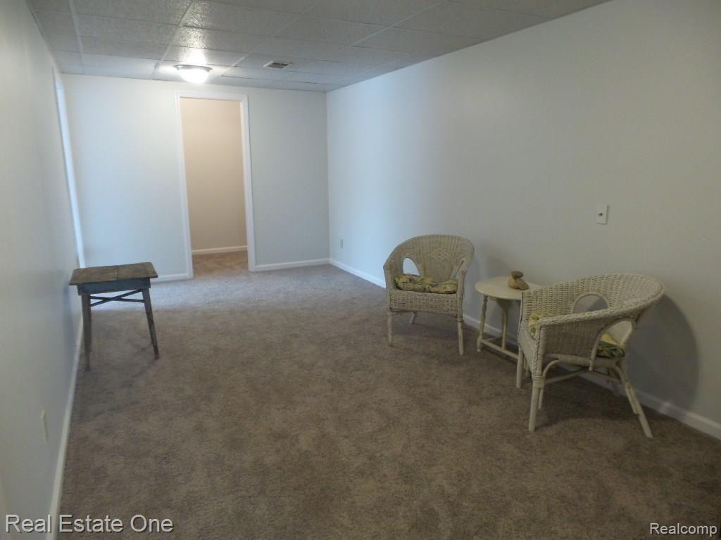 7286 Andersonville Road Clarkston, MI 48346 - Photo 20 of 30 Office/Home school/Playroom?