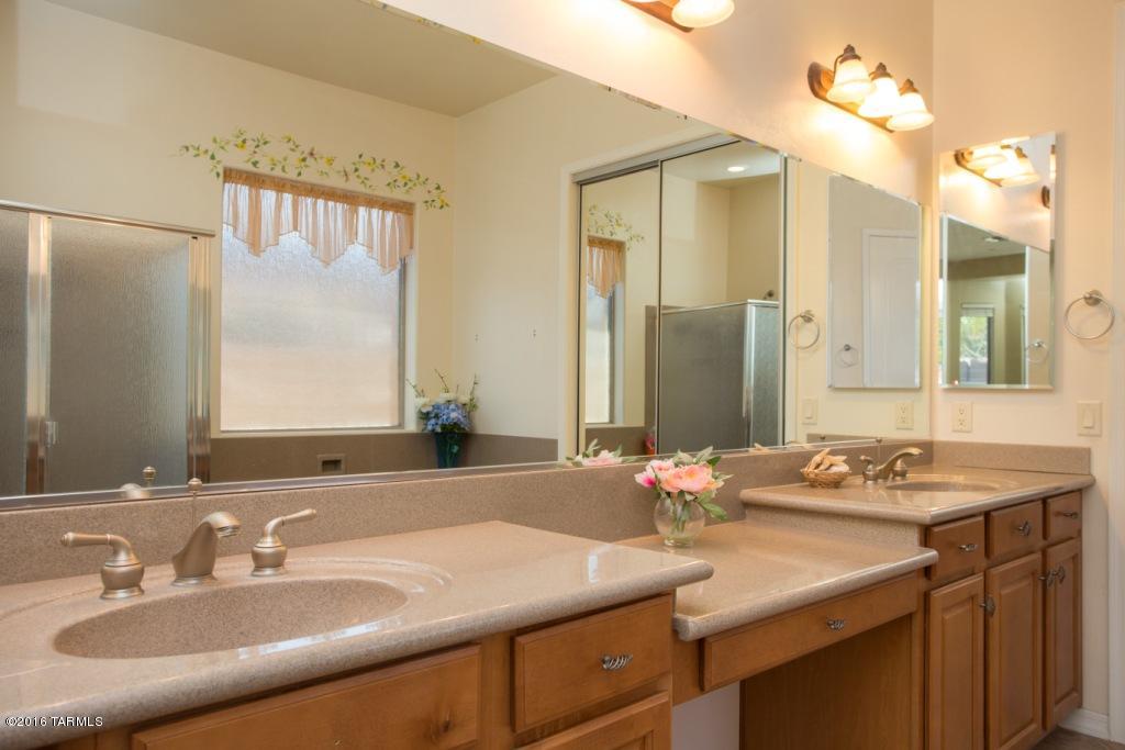 11871 North Sage Brook Road Oro Valley, AZ 85737 - Photo 5 of 8