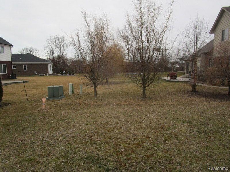 20902 Oak Ridge Drive Clinton Township, MI 48036 - Photo 3 of 21