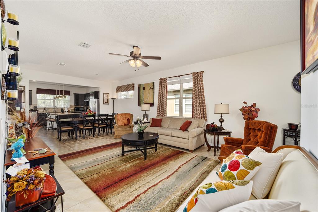 9672 Southwest 76th Lane Road Ocala, FL 34481 - Photo 4 of 43 Gallery Image 4