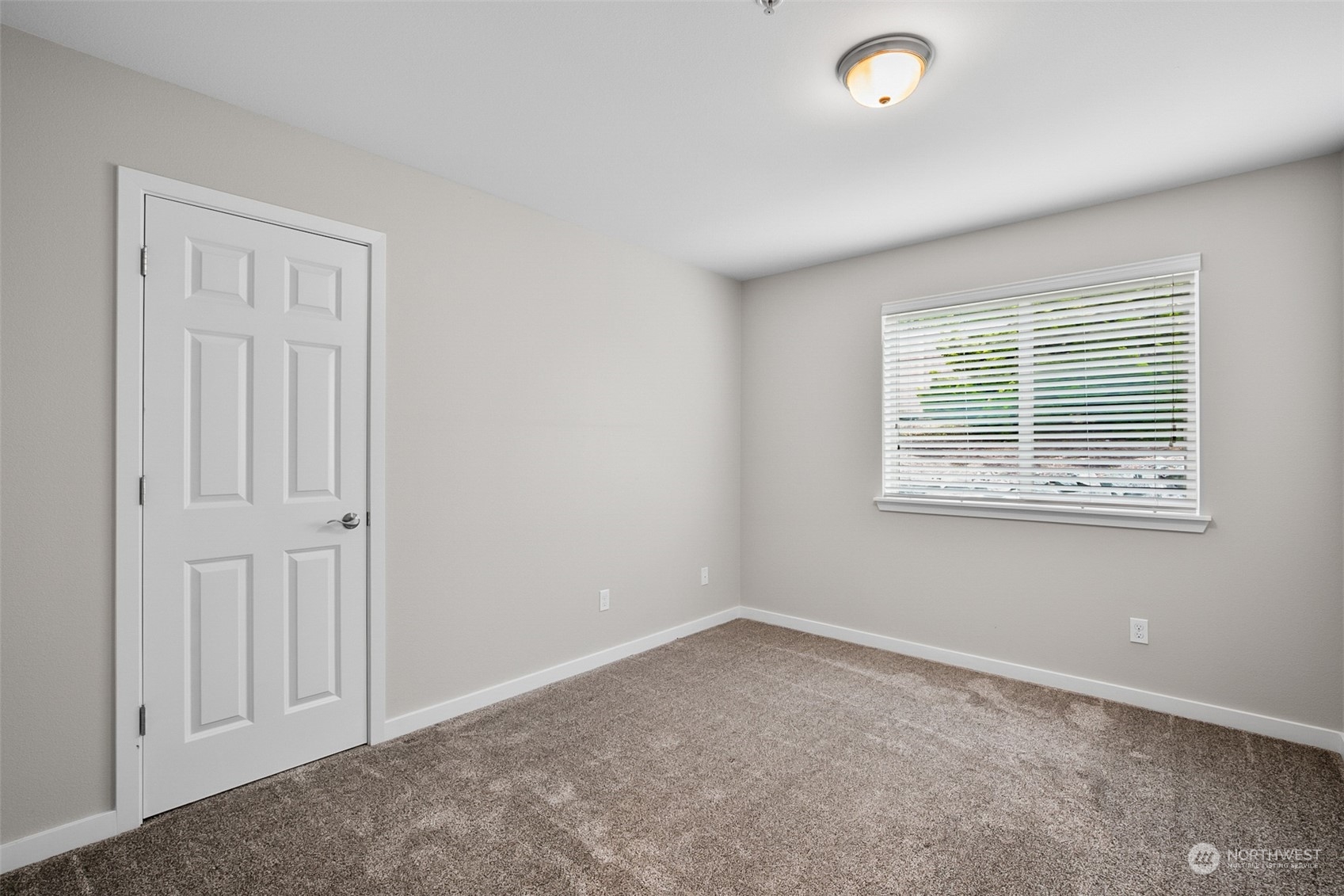 1900 Weaver Road, Unit E101 Snohomish, WA 98290 - Photo 28 of 39 Gallery Image 28