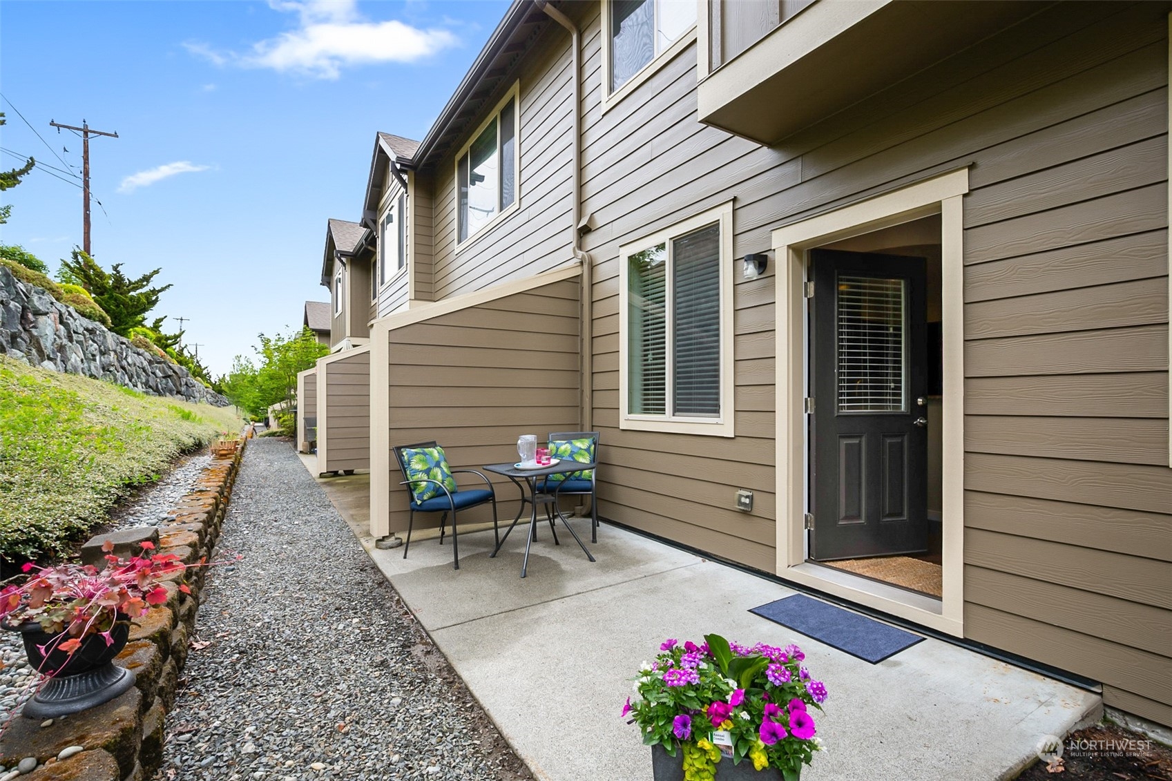 1900 Weaver Road, Unit E101 Snohomish, WA 98290 - Photo 35 of 39 Gallery Image 35