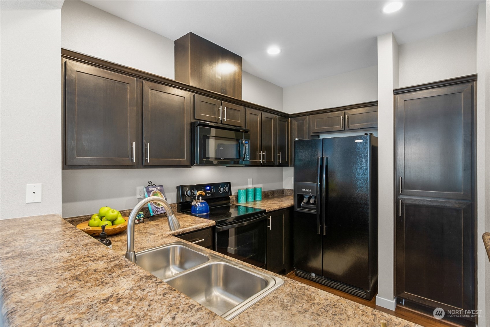 1900 Weaver Road, Unit E101 Snohomish, WA 98290 - Photo 10 of 39 Gallery Image 10