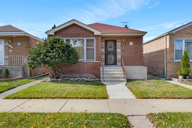 $199,900 | 9018 South Ridgeland Avenue, Chicago, IL 60617