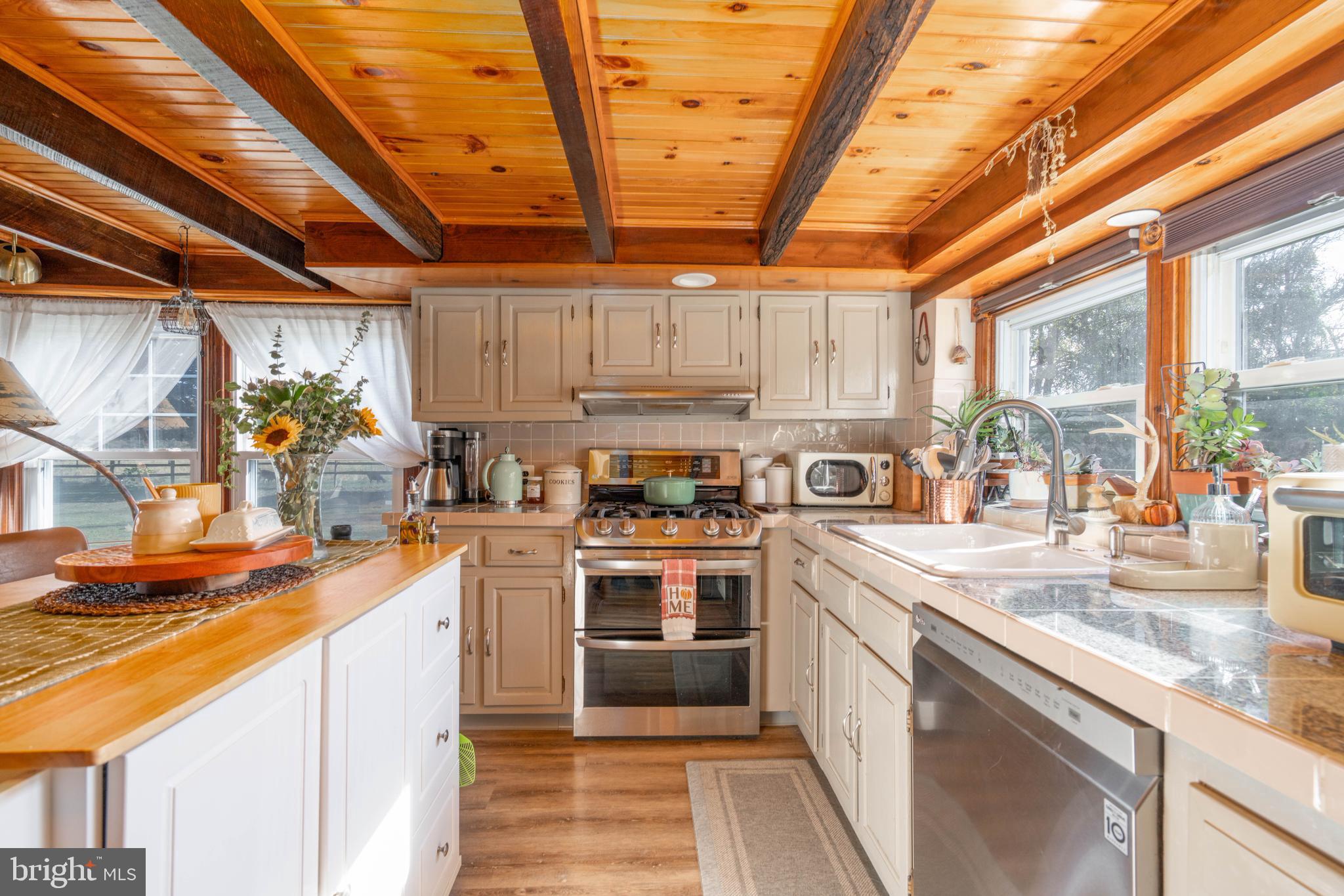 126 Jefferson Road Elmer, NJ 08318 - Photo 8 of 24 Kitchen View 3