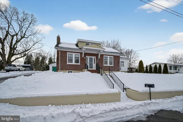 $319,900 | 320 South Artizan Street, Williamsport, MD 21795
