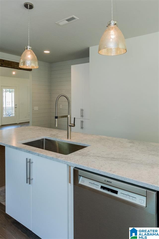 906 Stuart Street Birmingham, AL 35209 - Photo 8 of 39