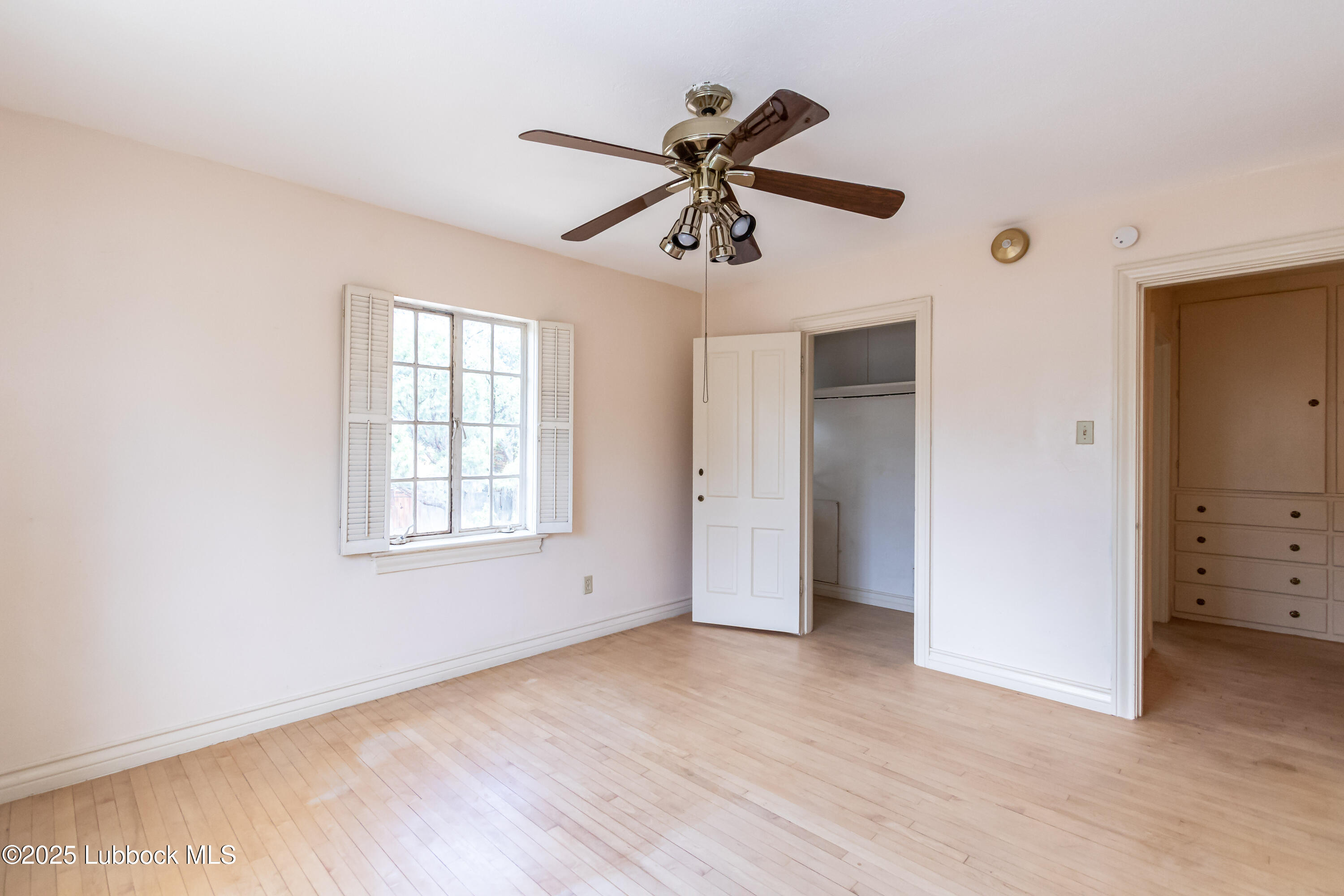 2324 17th Street Lubbock, TX 79401 - Photo 22 of 34 a view of an empty room with a window