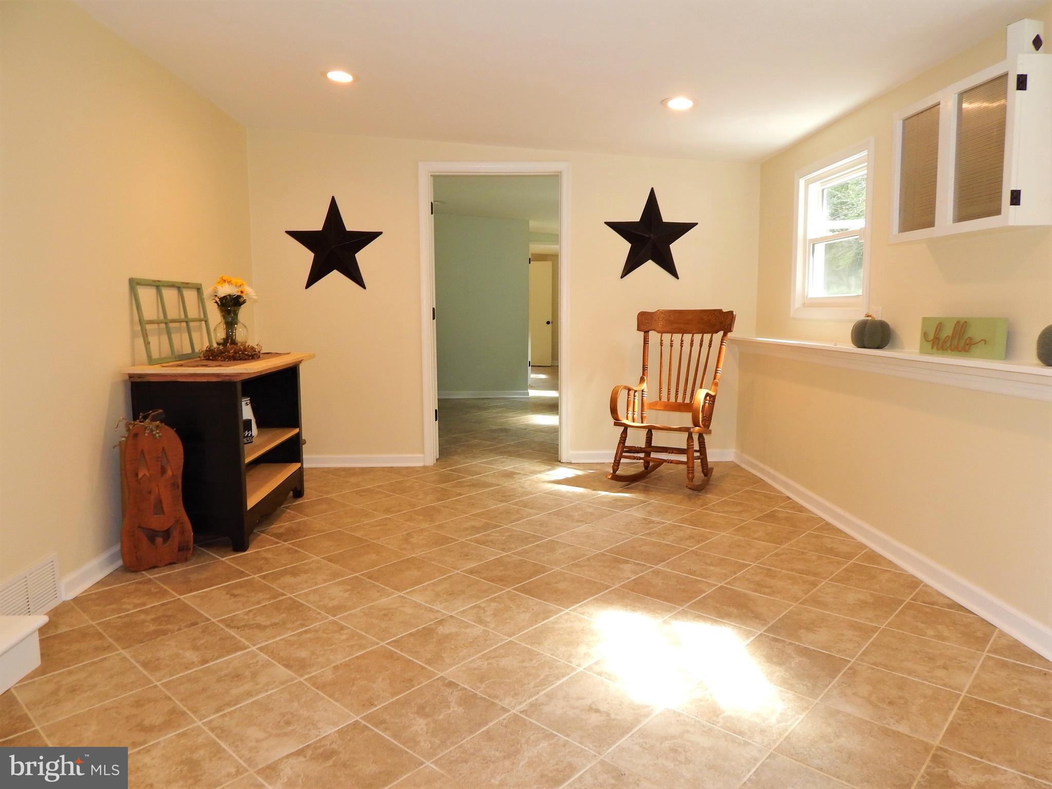 944 Burkholder Road Red Lion, PA 17356 - Photo 4 of 47