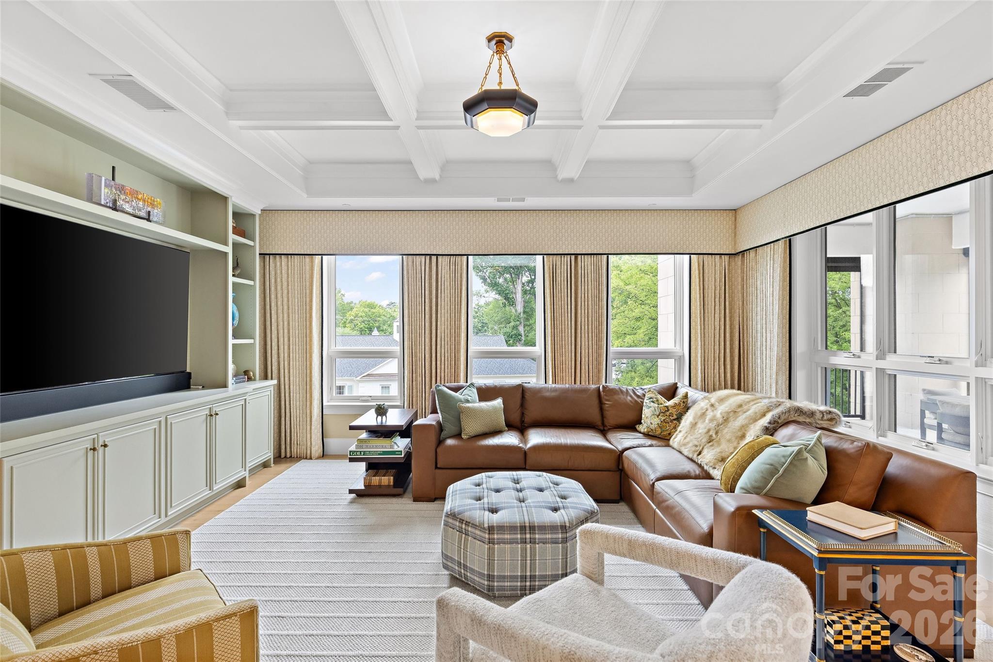130 Cherokee Road, Unit 306 Charlotte, NC 28207 - Photo 19 of 48 Gallery Image 19