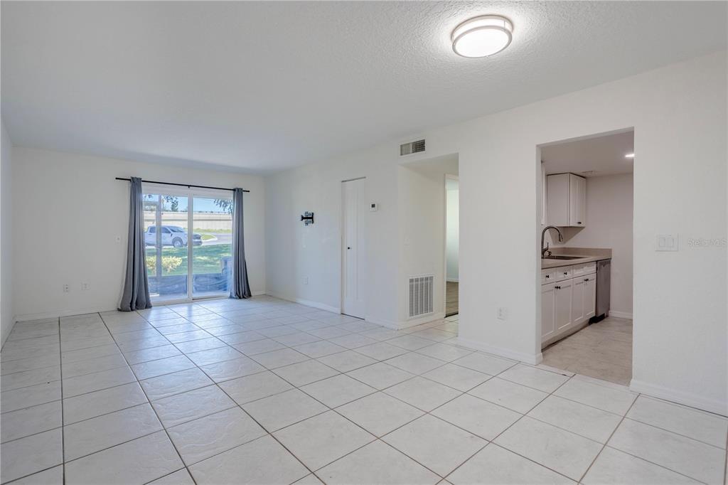 902 Lake Destiny Road, Unit C Altamonte Springs, FL 32714 - Photo 3 of 24