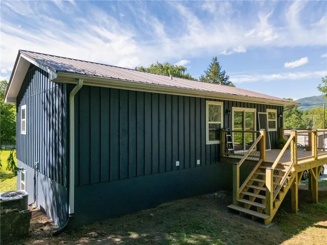 $299,900 | 230 Pisgah Road, Andrews, NC 28901