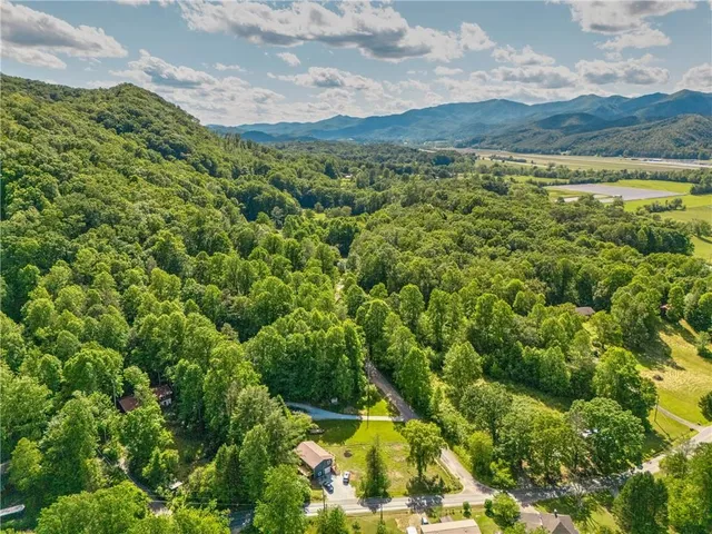 $299,900 | 230 Pisgah Road, Andrews, NC 28901