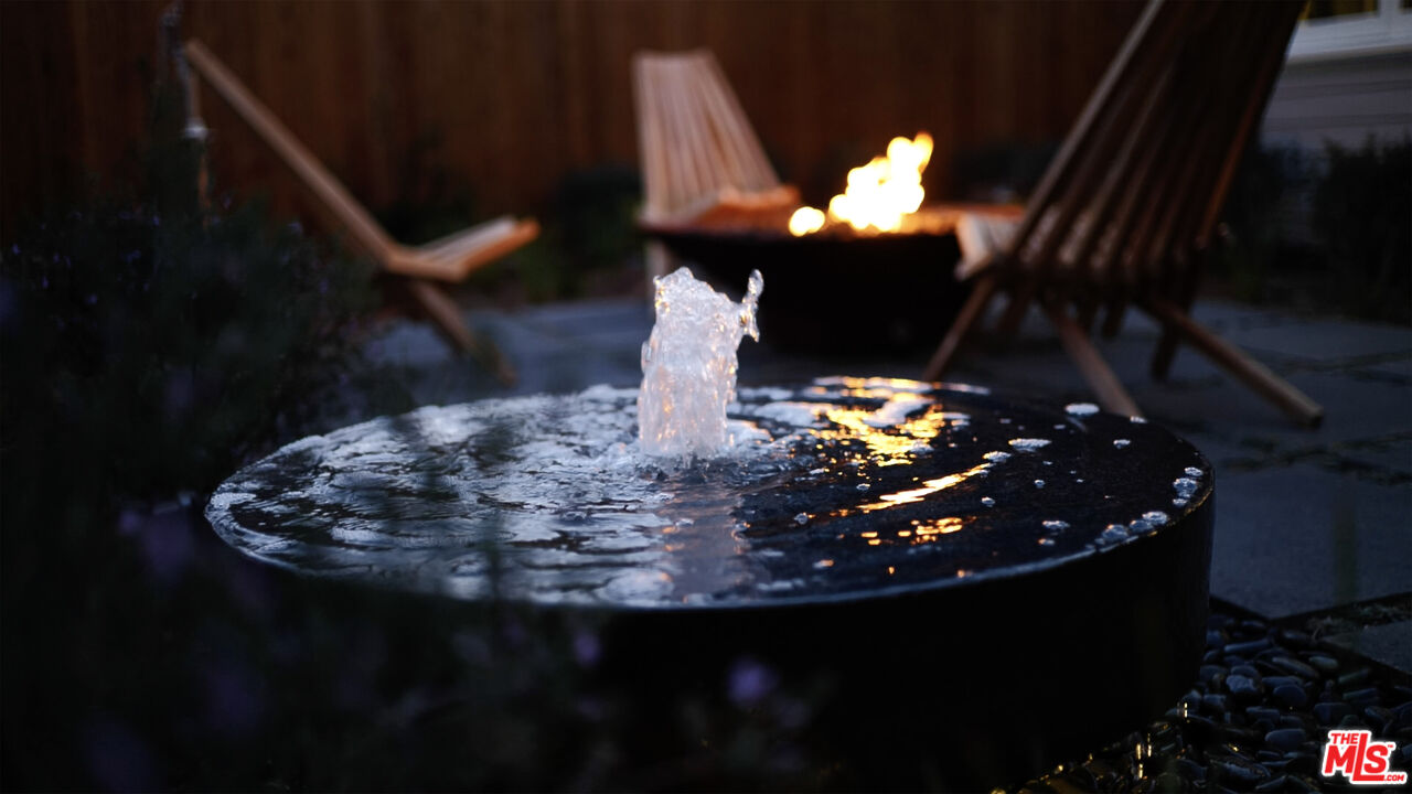 929 Marco Place Venice, CA 90291 - Photo 30 of 38