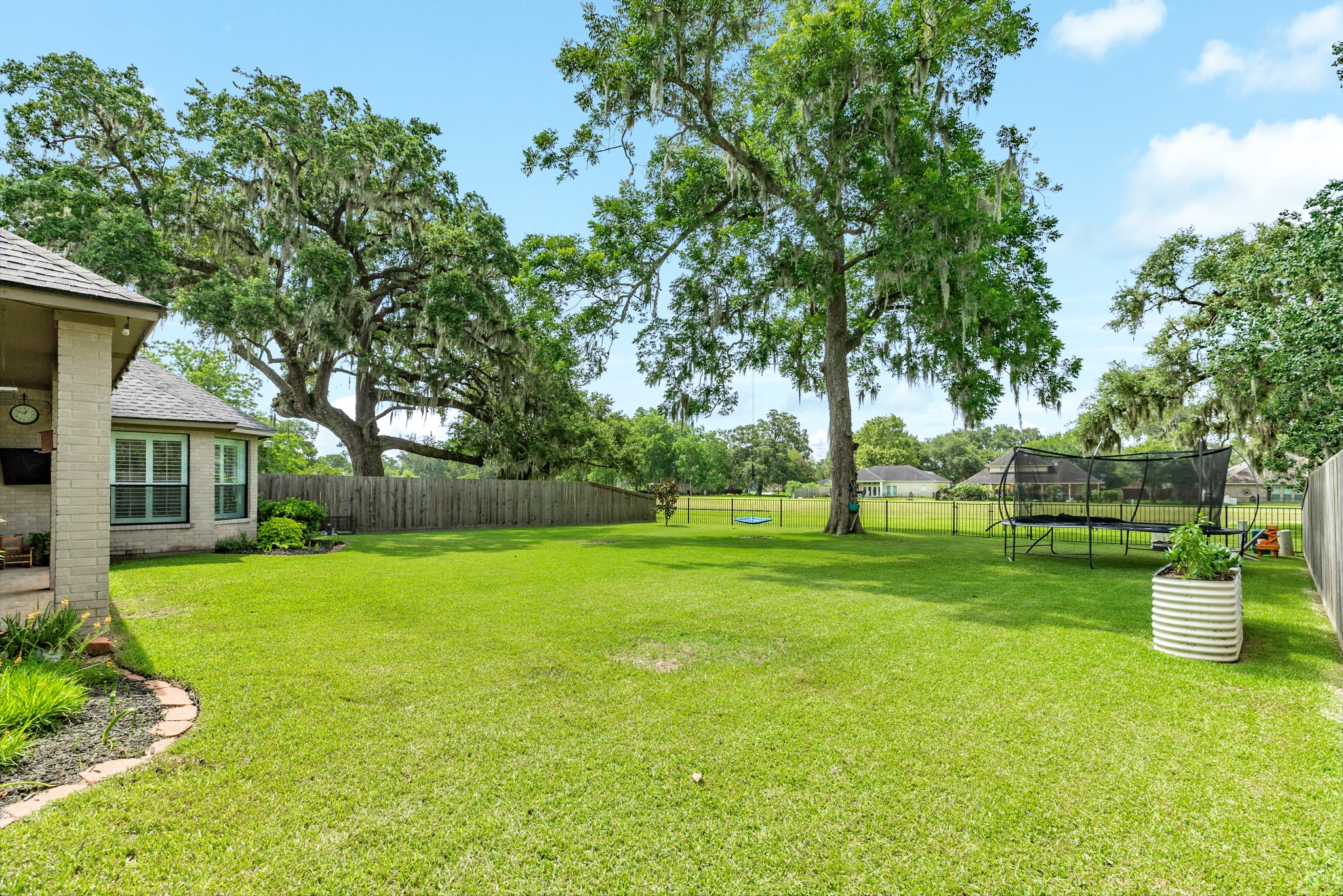2286 Riverside Drive West Columbia, TX 77486 - Photo 33 of 41