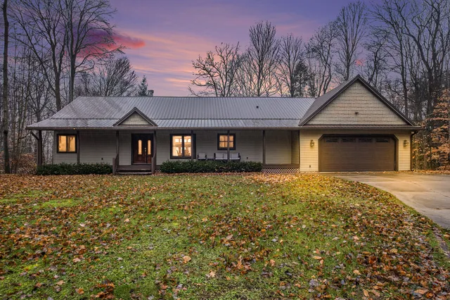 $560,000 | 4581 Maple Island Road, Ravenna, MI 49451