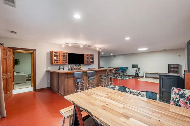 $560,000 | 4581 Maple Island Road, Ravenna, MI 49451