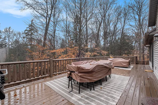 $560,000 | 4581 Maple Island Road, Ravenna, MI 49451