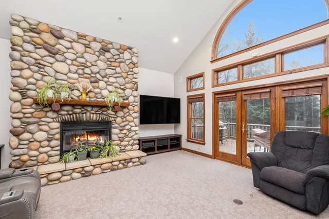 $560,000 | 4581 Maple Island Road, Ravenna, MI 49451