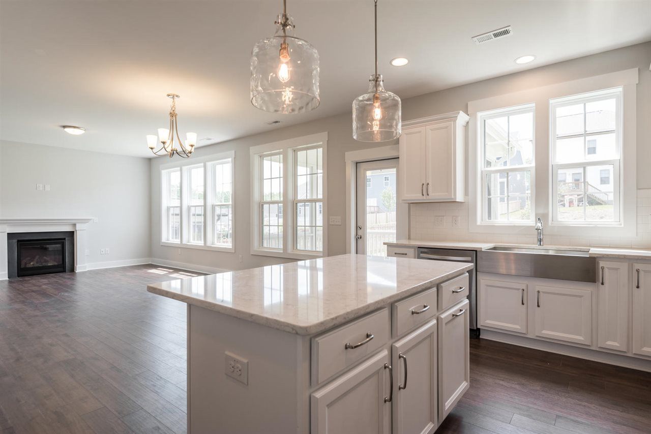 208 Cardinal Ridge Road Chapel Hill, NC 27516 - Photo 11 of 23 Kitchen