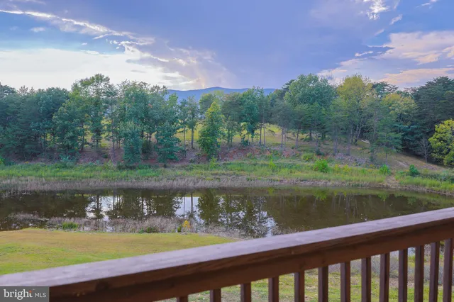 $749,900 | 385 South McDaniel Lane, Shenandoah, VA 22849