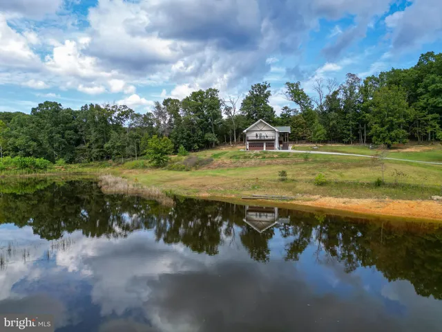$749,900 | 385 South McDaniel Lane, Shenandoah, VA 22849