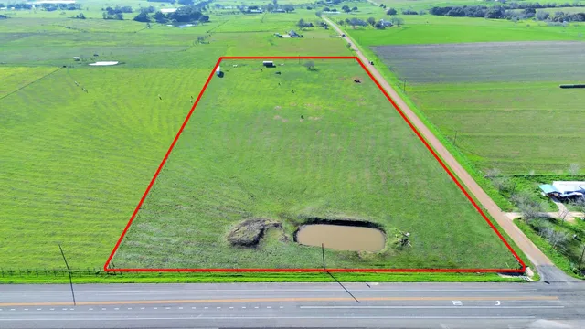 $990,000 | 260 High Hill Road, Schulenburg, TX 78956