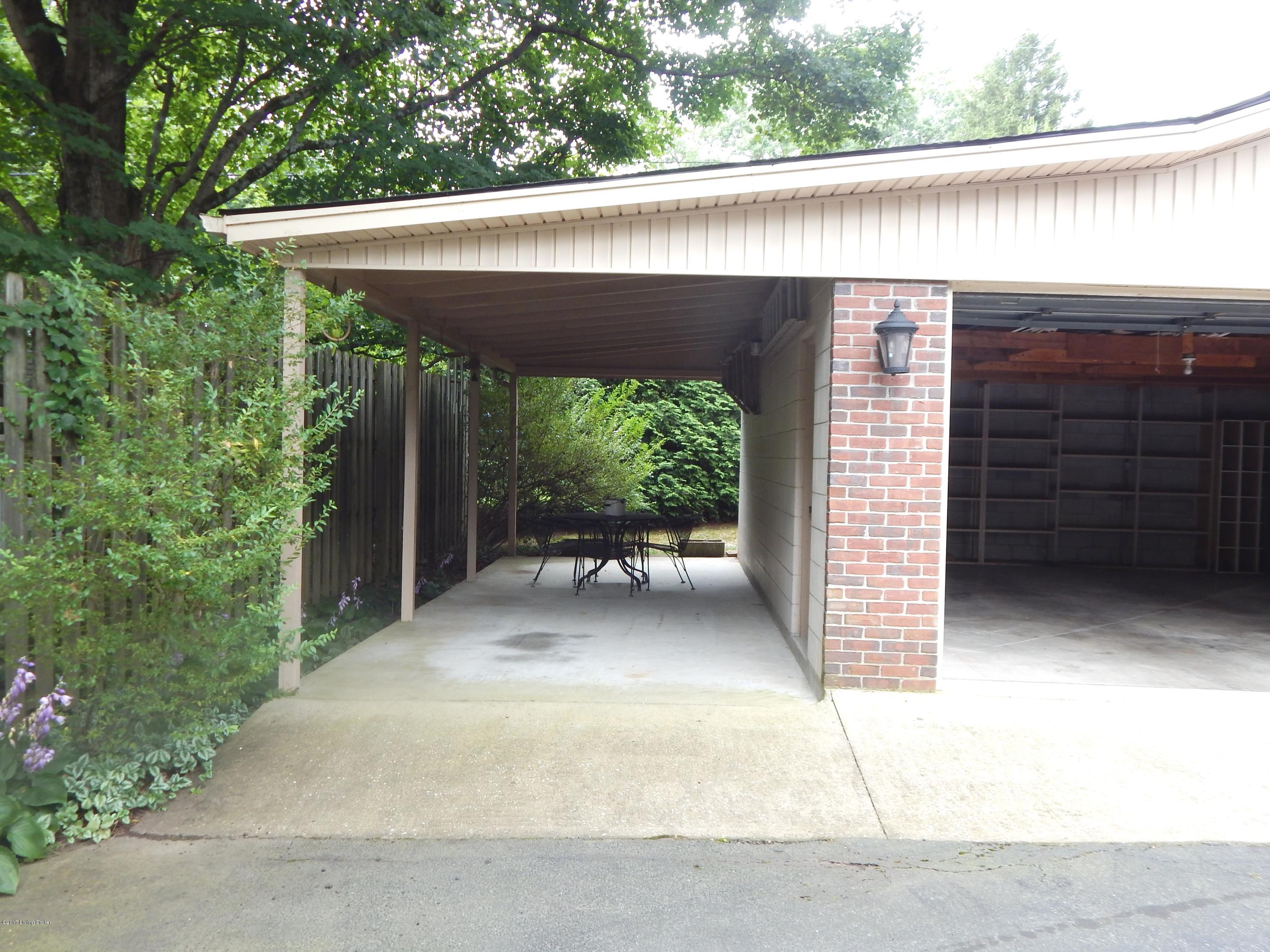 712 Antrim Road Louisville, KY 40207 - Photo 25 of 28 Carport-owners stored their boat in this bay