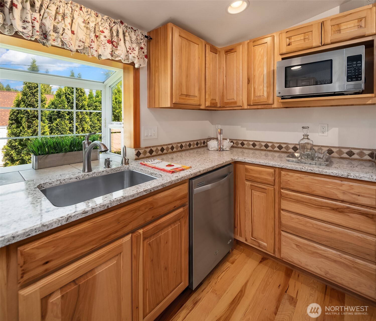 121 Northeast Cherokee Beach Road Belfair, WA 98528 - Photo 11 of 33