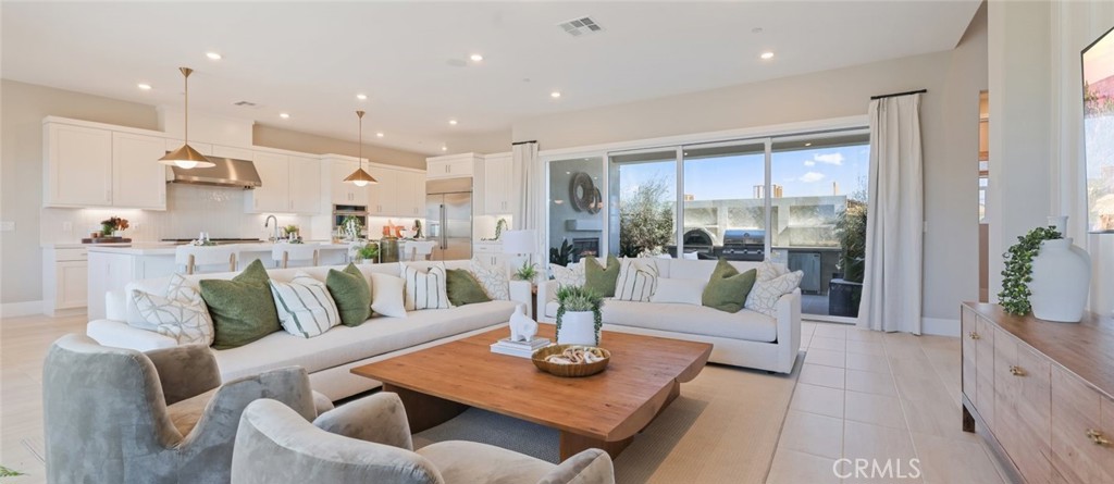 412 Shrike Irvine, CA 92618 - Photo 12 of 56 Photos shown are of model only- not actual homesite.