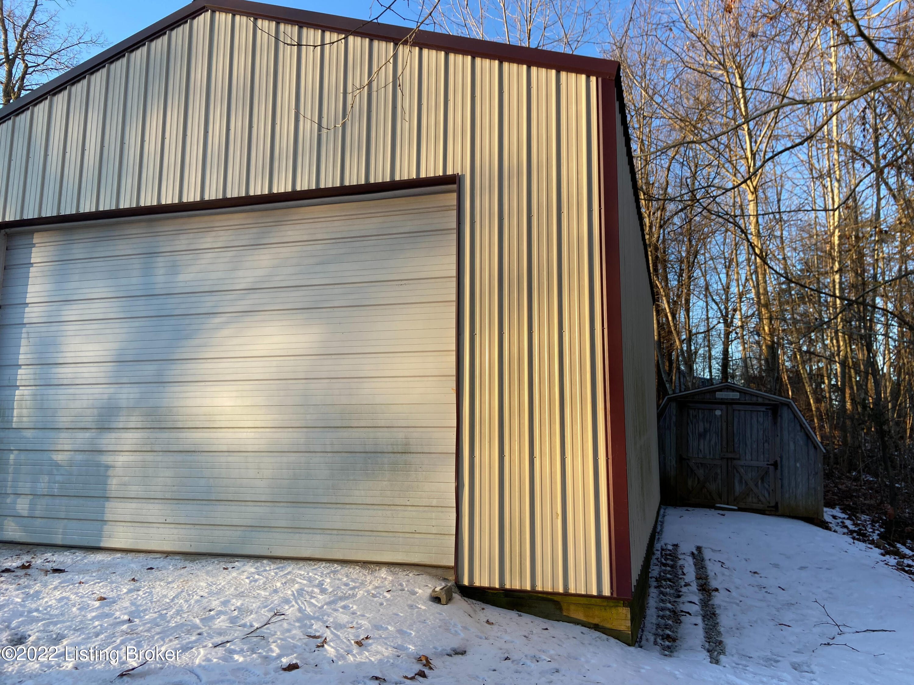 242 Sycamore Trace Road Elizabethtown, KY 42701 - Photo 34 of 37 Garage