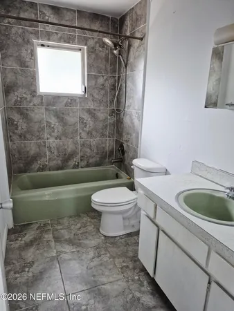 $1,200 | 603 Magnolia Avenue, Crescent City, FL 32112