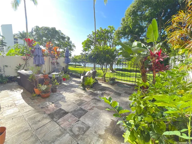 $3,950 | 500 Lunalilo Home Road, Unit 21J, Honolulu, HI 96825