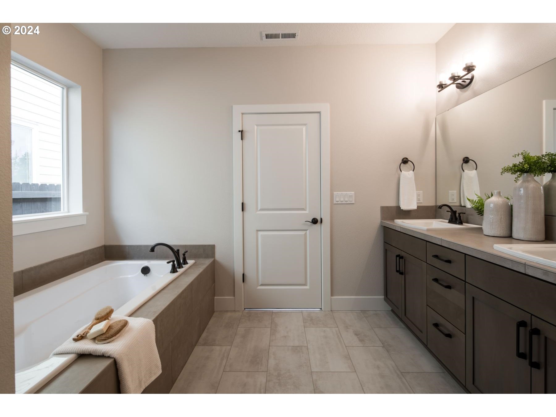 4606 South 13th Way Ridgefield, WA 98642 - Photo 14 of 25