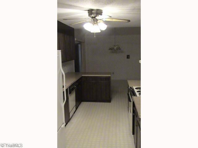 5895 Styers Ferry Road Clemmons, NC 27012 - Photo 14 of 16 Kitchen.