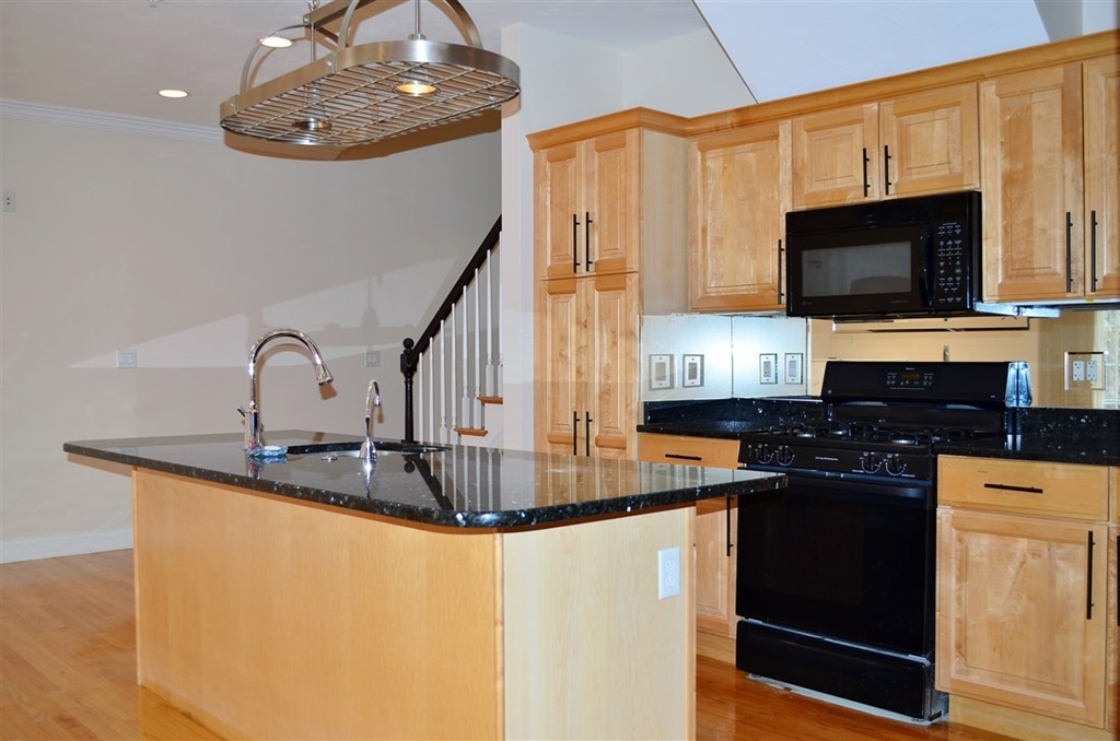 97 Suomi Road, Unit 97 Quincy, MA 02169 - Photo 8 of 30 Gallery Image 8