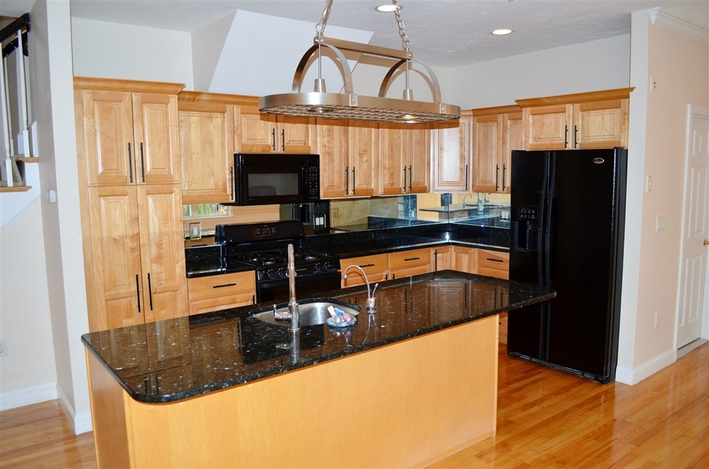 97 Suomi Road, Unit 97 Quincy, MA 02169 - Photo 9 of 30 Gallery Image 9