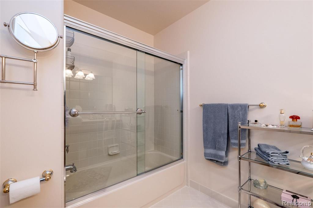 3612 Windingbrook Circle, Unit 72 Rochester Hills, MI 48309 - Photo 25 of 41