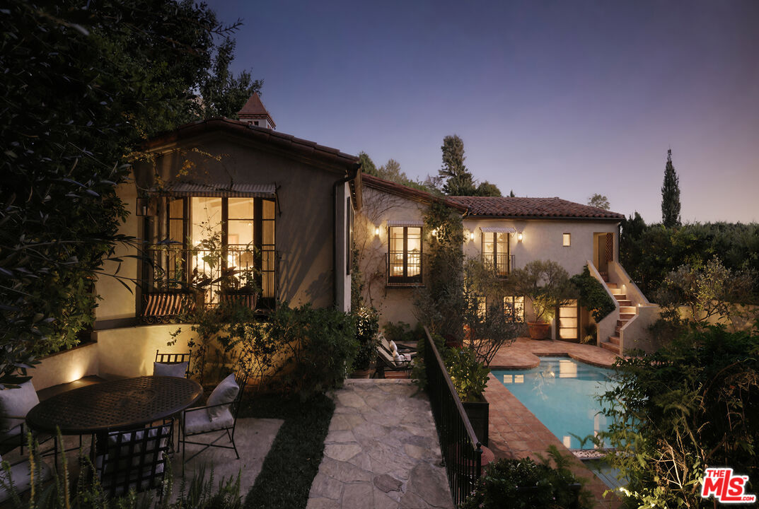 1437 Queens Road Los Angeles, CA 90069 - Photo 18 of 24