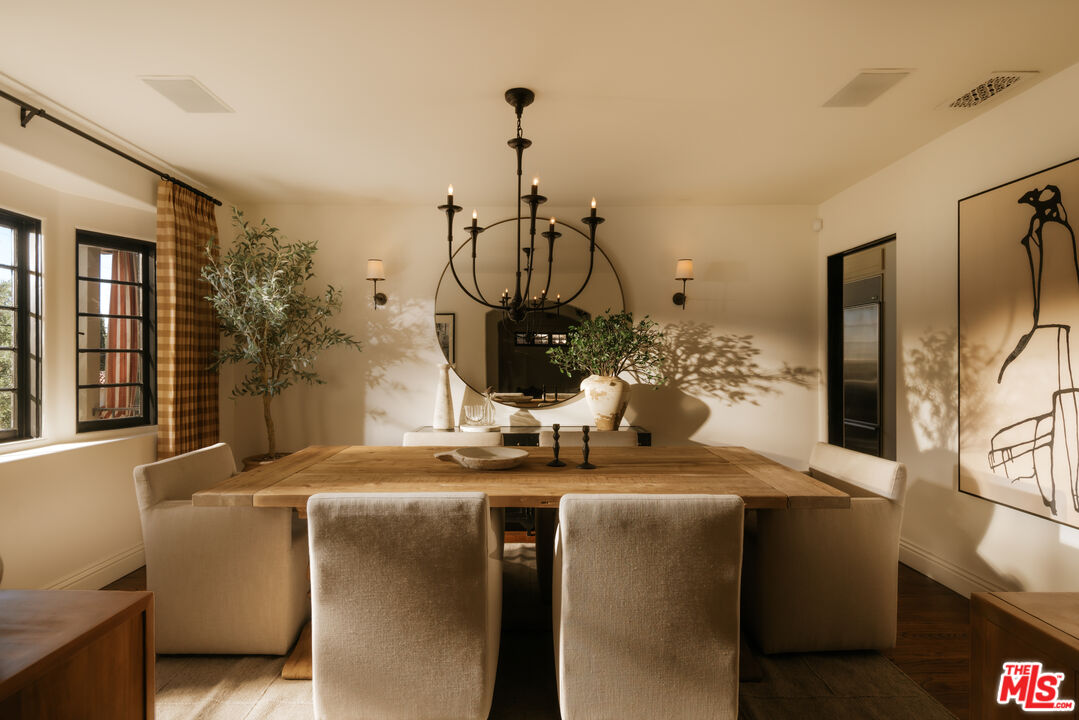 1437 Queens Road Los Angeles, CA 90069 - Photo 4 of 24