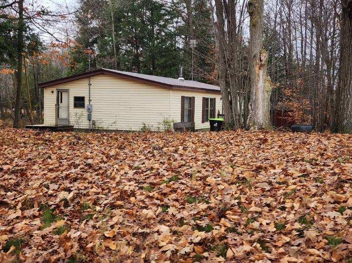 9421 North Glass Road Farwell, MI 48622 - Photo 3 of 12 Gallery Image 3