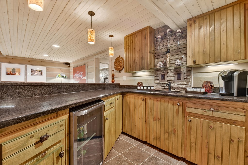 266 River Road Cherry Log, GA 30522 - Photo 35 of 66 Wet bar