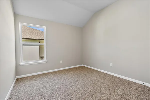 $324,990 | 20222 West 195th Street, Spring Hill, KS 66083
