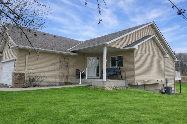 $369,900 | 623 Amber Lane, Buffalo, MN 55313
